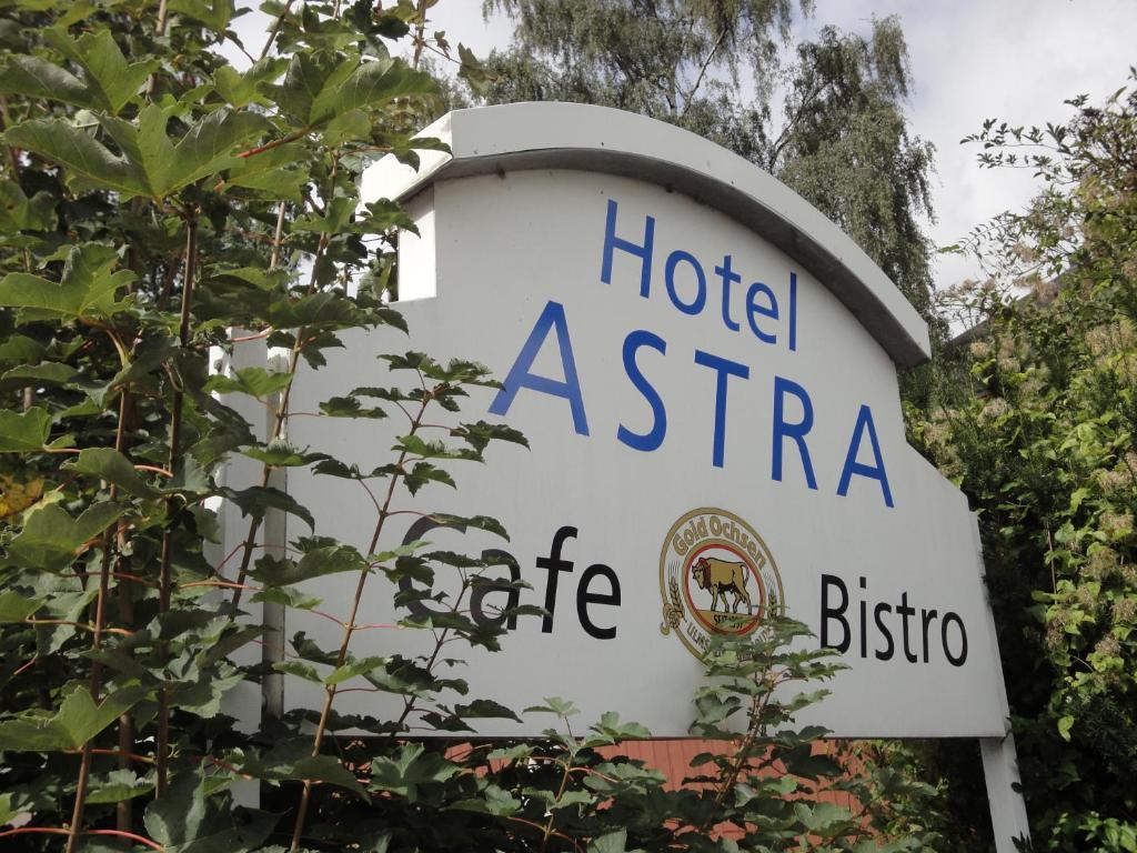 מלון אולם Astra מראה חיצוני תמונה